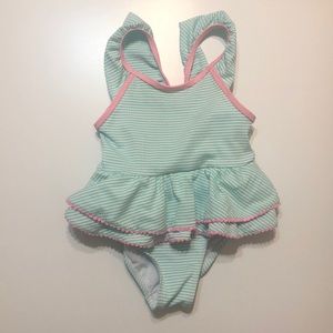 4T one-piece bathing suit
